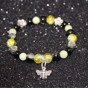 Yellow jade and glass beaded bracelet